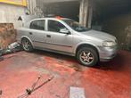 Opel astra 1.8i toutes pieces carrosserie disponible, Autos, Achat, Automatique, Particulier, Astra