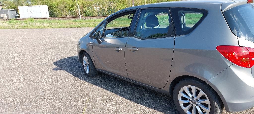 Opel Meriva, Auto's, Voorwielaandrijving, Zwart, Leder en Stof, Handgeschakeld