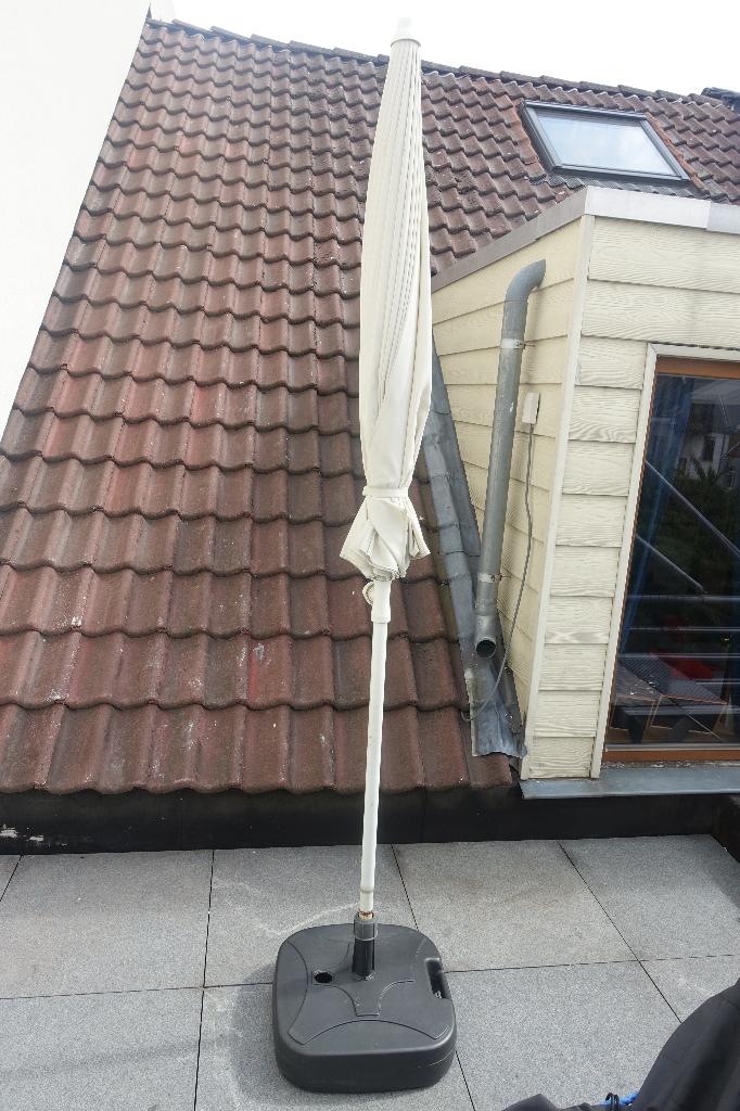 parasol, Enlèvement, Utilisé, 2 à 3 mètres, Inclinable