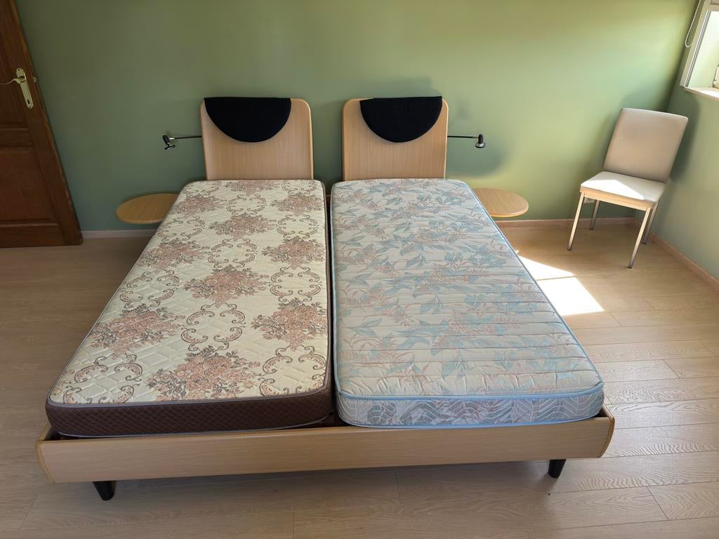 Gratis 2 persoons bed met led lampen inbegrepen, Maison & Meubles, Chambre à coucher | Chambres à coucher complètes, Enlèvement