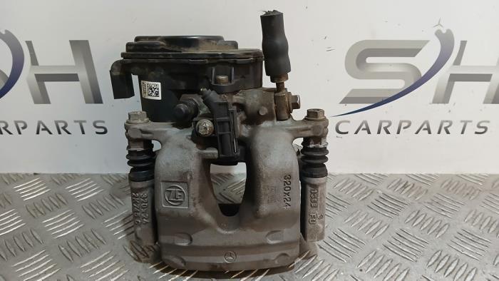 Remklauw (Tang) rechts-achter van een Mercedes C-Klasse, Gebruikt, -, Ophalen of Verzenden, -