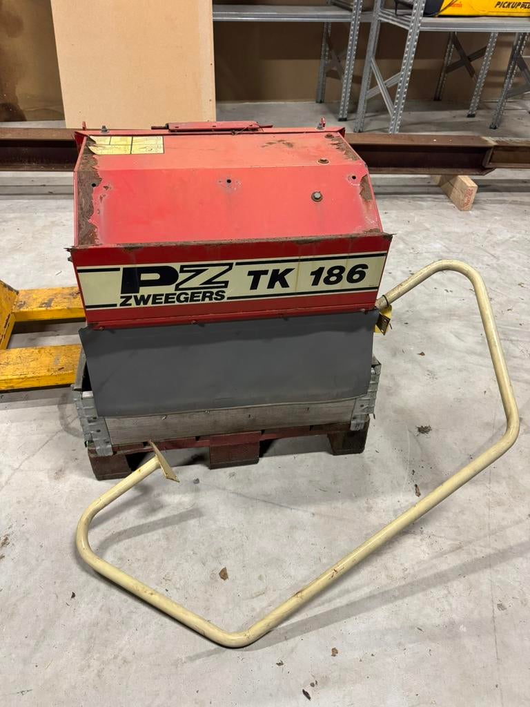 Pz tk186 kneuzer, Ophalen, Veehouderij, Weidebouw
