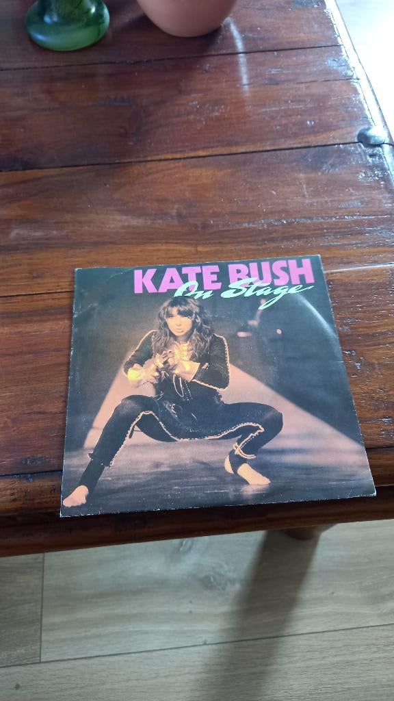 Vinyl (45t) kate bush "on stage ", Enlèvement, 1980 à 2000, Comme neuf