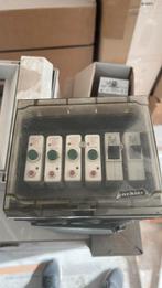 Zekering kastje, Doe-het-zelf en Bouw, Ophalen, Zo goed als nieuw