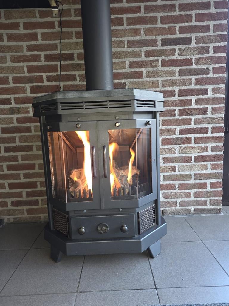 Aardgaskachel met speksteen., Maison & Meubles, Poêles, Chauffage à gaz, Enlèvement