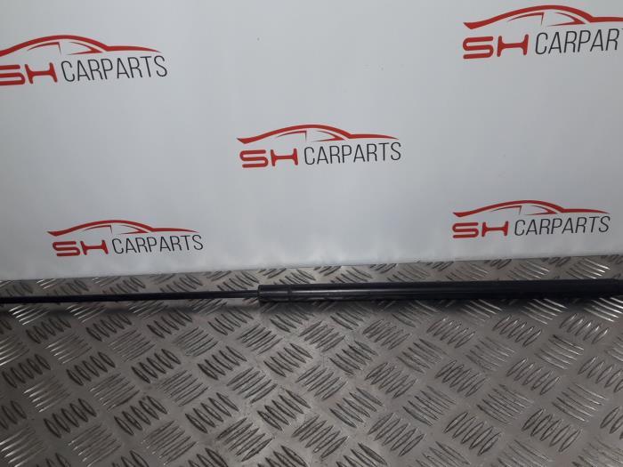 Amortisseur capot moteur gauche d'un Audi A3, -, 3 mois de garantie, Audi, Utilisé