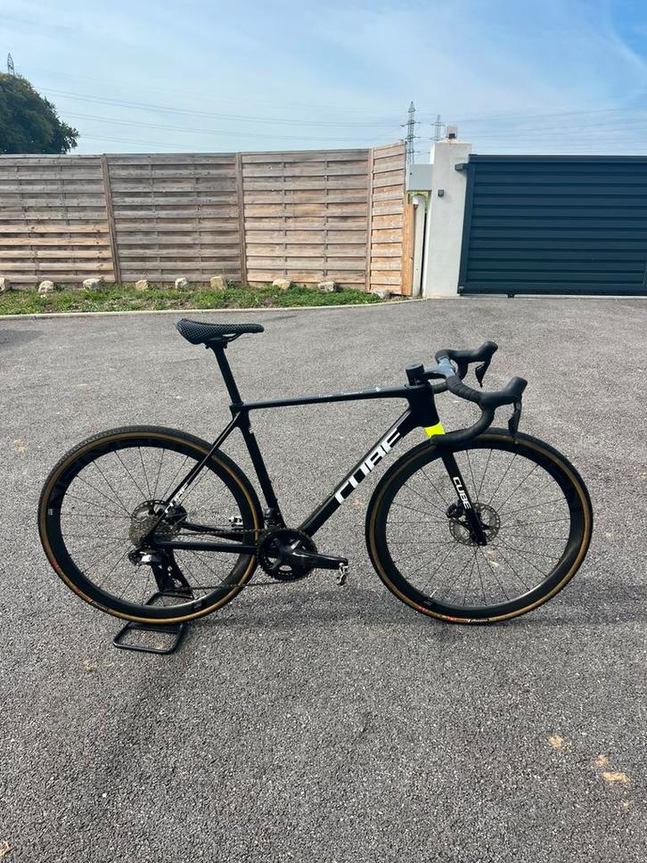 Velo de cyclo cross Cube cross race c:68x, Vélos & Vélomoteurs, Vélos | Hommes | Vélos de sport & Vélo de randonnée, Comme neuf