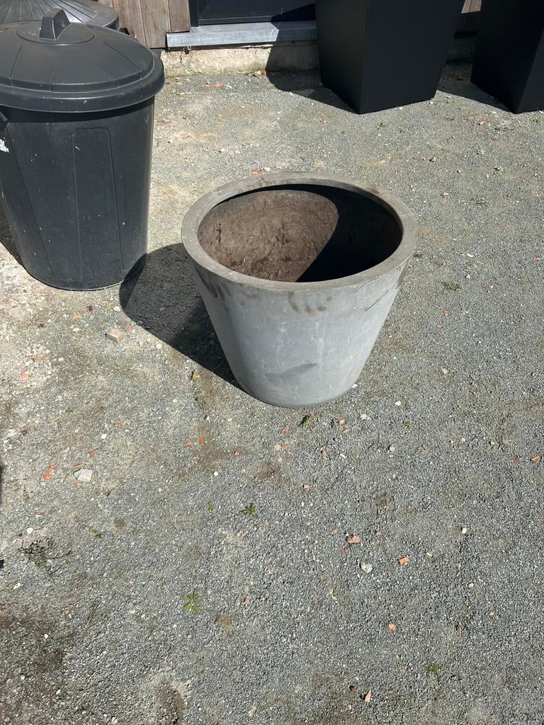 Bloempot, Ophalen, Zo goed als nieuw