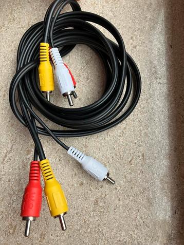 3x cinch audio-videokabel, 210 cm lang beschikbaar voor biedingen