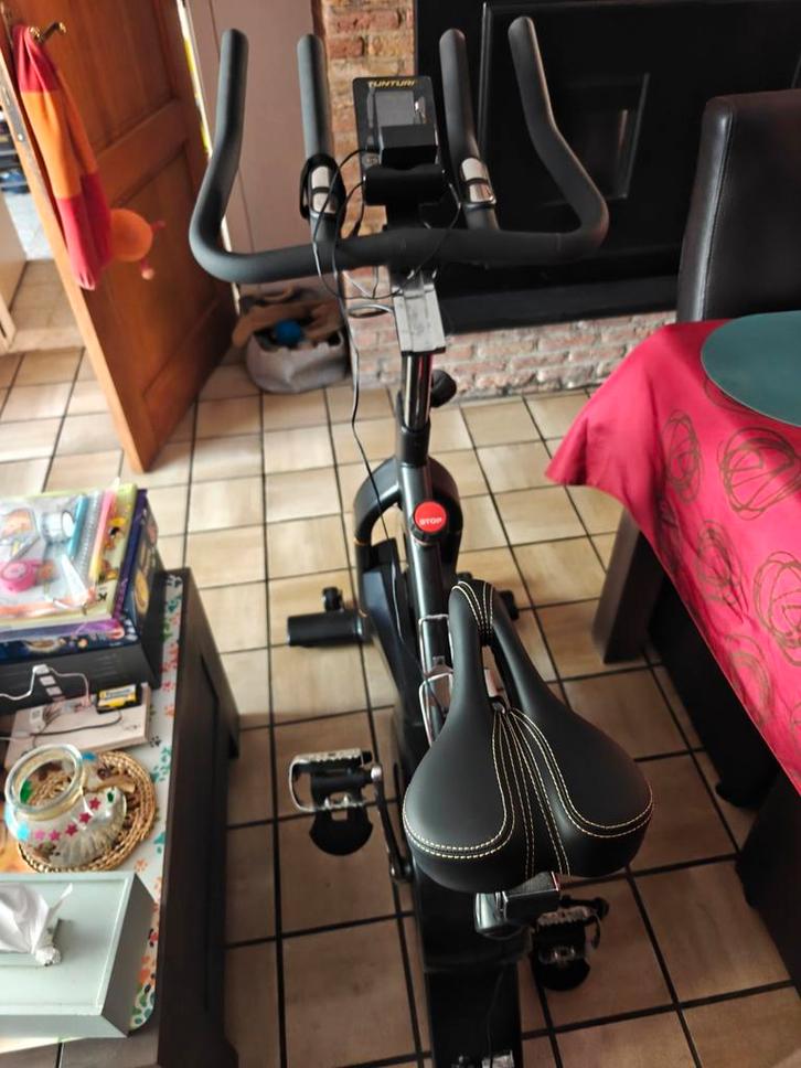Spinningfiets Tunturi  s100, Sport en Fitness, Fitnessmaterialen, Zo goed als nieuw, Overige typen, Ophalen