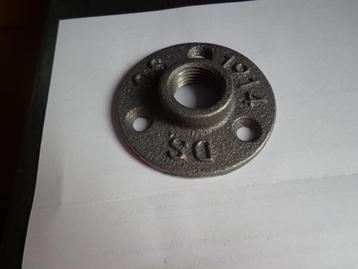 INDUSTRIËLE STIJL BEVESTIGING - 1/2 INCH (VEEL 10 STUKS) beschikbaar voor biedingen