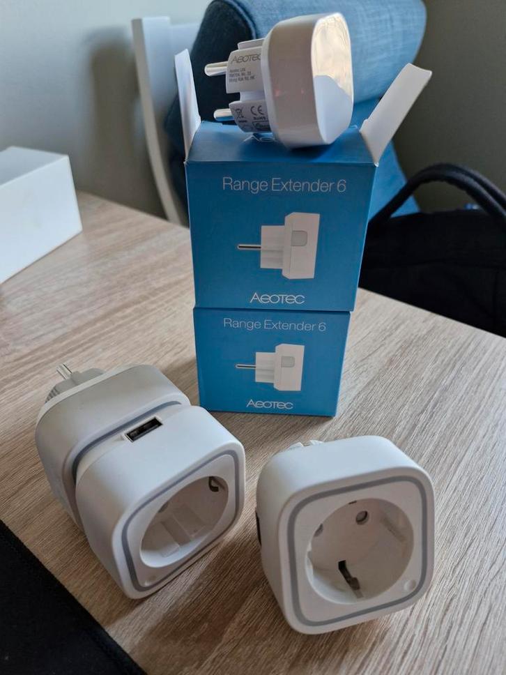 Range Extender Aeotec 6 — 5 pièces, Bricolage & Construction, Électricité & Câbles, Comme neuf, Interrupteur, Interrupteur, Enlèvement ou Envoi