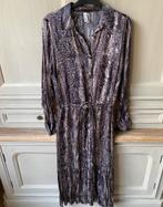 Jurk taupe bruin met print Geisha maat S 36, Ophalen of Verzenden, Nieuw, Maat 36 (S), Bruin