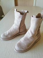 mooie korte laarzen in suède  Bellucci  maat 41, Kleding | Dames, Overige kleuren, Lage of Enkellaarzen, Ophalen of Verzenden