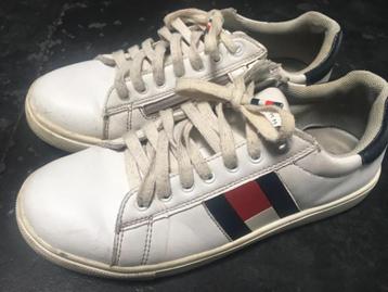 Tommy Hilfiger sneakers wit maat 39