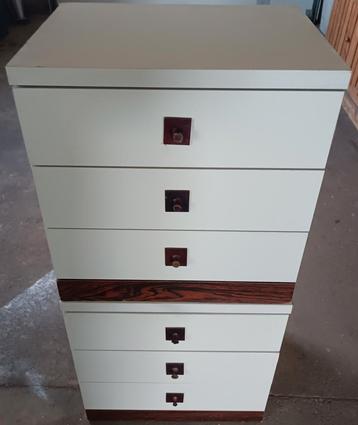 Tables de chevet vintage  beschikbaar voor biedingen
