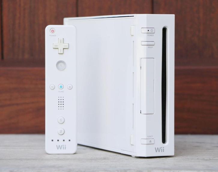 Nintendo Wii + Controller (zonder sensorbalk), Games en Spelcomputers, Spelcomputers | Nintendo Wii, Zo goed als nieuw, Ophalen