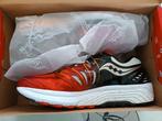 saucony loopschoenen maat 44, Sport en Fitness, Loopsport en Atletiek, Ophalen of Verzenden, Nieuw, Saucony