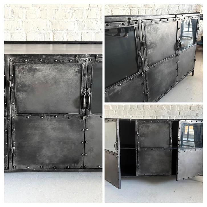 Commode Buffet Dressoir Vaisselle métal vieilli vitres loft, Huis en Inrichting, Kasten | Buffetkasten, Gebruikt, Minder dan 100 cm