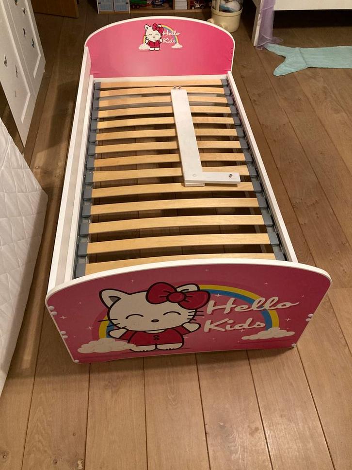 Hello kitty bedje, Kinderen en Baby's, Kinderspulletjes, Ophalen