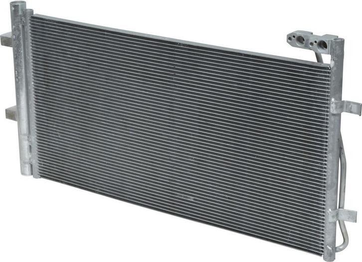 Audi Q3 Condensor NIEUW 8U0260401C 8U0260401B, Auto-onderdelen, Overige Auto-onderdelen, Audi, Nieuw