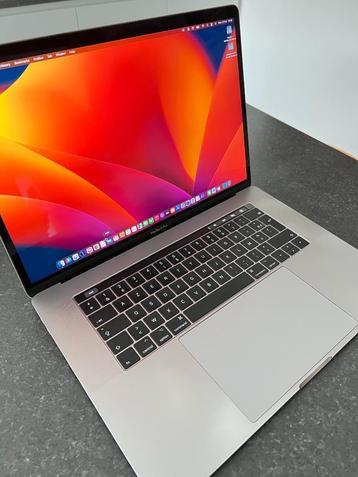 macbook pro 15 (2017) beschikbaar voor biedingen