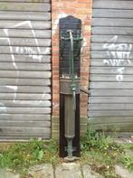Pompe à eau en laiton sur socle en bois de décoration, Tuin en Terras, Tuinwanddecoratie, Ophalen, Gebruikt