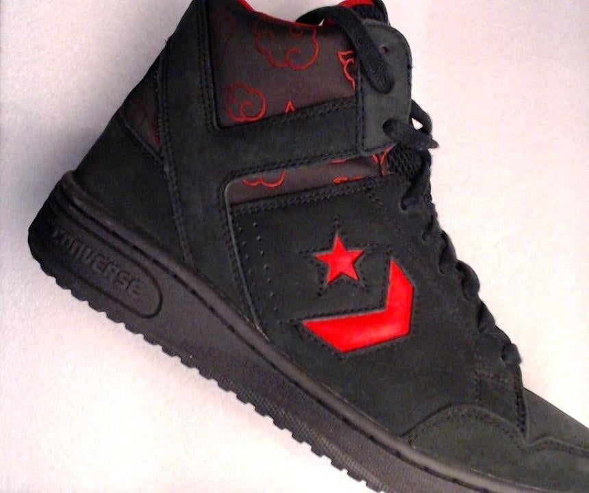 Converse x NARUTO SHIPPUDEN Itachi Weapon - 46, Enlèvement ou Envoi, Autres couleurs, Comme neuf, Converse all stars