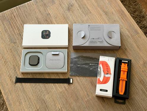 Apple Watch Ultra 2 Black met Milanese bandje en garantie!, Handtassen en Accessoires, Smartwatches, Zo goed als nieuw, iOS, Zwart
