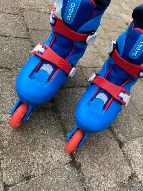 Leuke blauw rode inline skates maat 28-30, Enfants & Bébés, Jouets | Extérieur | Patins à roulettes, Utilisé, Enlèvement ou Envoi