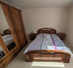 Slaapkamer: bed, 2 nachtkasten, kleerkast, comode, spiegel, Huis en Inrichting, Ophalen, Zo goed als nieuw, Tweepersoons, Italiaan design - gelakt