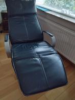 Mechanische relaxstoel, in prima staat, donkerblauw 100 euro, Ophalen, Zo goed als nieuw