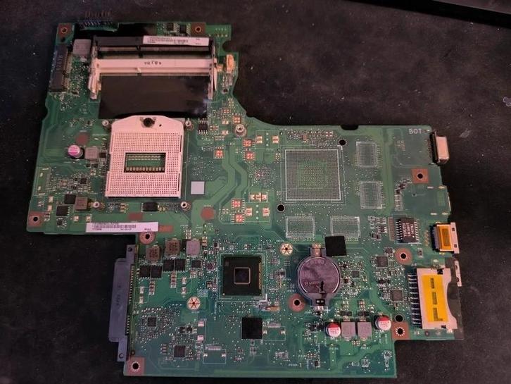 ASUS K53E moederbord - Socket G2 (RPGA988b), Computers en Software, Moederborden, Gebruikt, Intel, DDR3, Ophalen of Verzenden