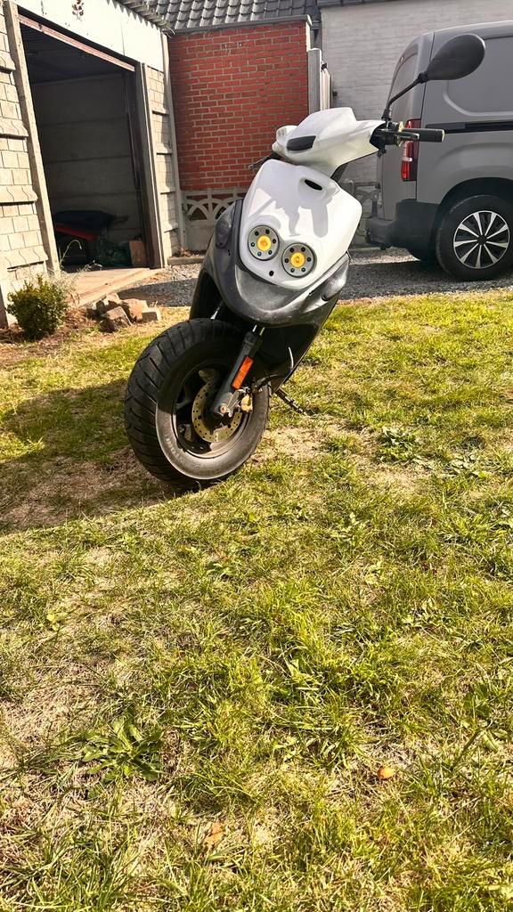 Mbk Booster a klasse, Fietsen en Brommers, Scooters | Yamaha, Gebruikt, Overige modellen, Klasse A (25 km/u), Benzine, Ophalen