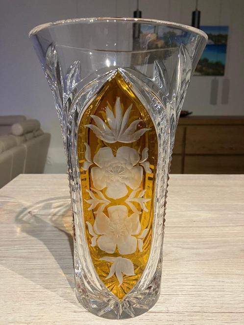 Hoogwaardige Kristallen Amberkleurige Grote Vaas, Verzamelen, Porselein, Kristal en Bestek, Zo goed als nieuw, Kristal, Ophalen of Verzenden
