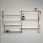 Vintage wandrek Nisse Strinning met 7 crème schappen, Huis en Inrichting, Ophalen of Verzenden, Gebruikt