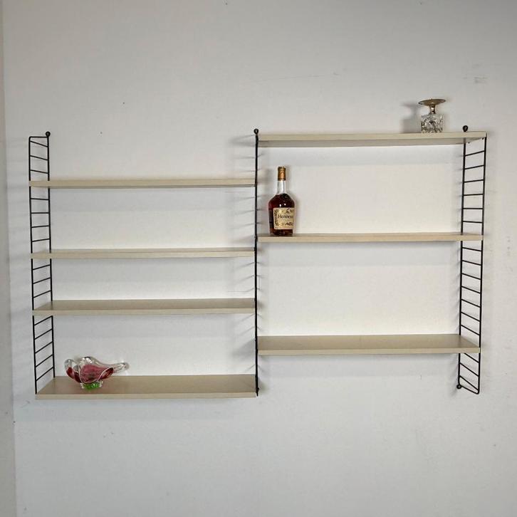 Étagère murale Vintage Nisse Strinning avec 7 étagères crème, Maison & Meubles, Accessoires pour la Maison | Étagères murales & Rayons de bibliothèque