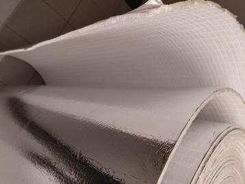 Isolatie rollen met aluminiumfolie  beschikbaar voor biedingen