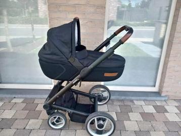 Buggy Mutsy + draagmand + adapters maxi cosi + buggybord beschikbaar voor biedingen