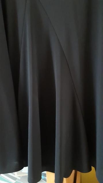Elegante zwarte rok C&A maat 60 nieuw  beschikbaar voor biedingen