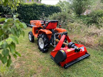 Kubota mini tractor+ Klepelmaaier +Bakje complete set beschikbaar voor biedingen