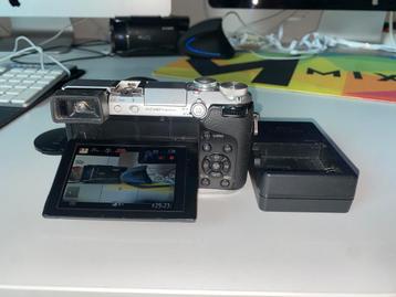 PANASONIC LUMIX DMC-GX7 beschikbaar voor biedingen