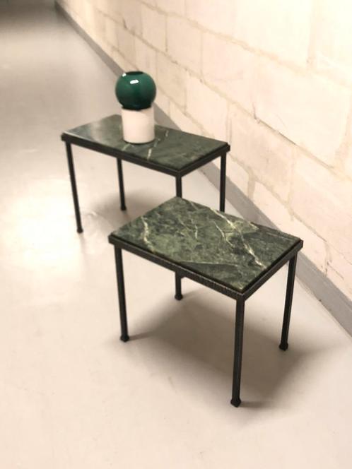 Marbre vert 1950 paire de tables basses, Antiquités & Art, Antiquités | Meubles | Tables