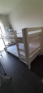 Nieuw stapelbed met 2 matrassen en laddertje, Enfants & Bébés, Chambre d'enfant | Lits superposés & Lits mezzanines, Enlèvement