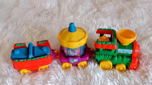 Kleurrijk 3-delig treintje voor baby's en peuters tot 4 jaar, Kinderen en Baby's, Speelgoed | Overig, Zo goed als nieuw, Jongen of Meisje