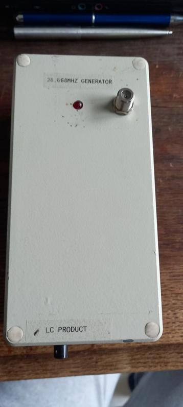 28,668 MHz-generator beschikbaar voor biedingen
