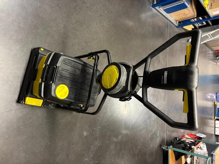 schrobmachine, Doe-het-zelf en Bouw, Reinigingsmachines, Zo goed als nieuw, Schrobmachine, Ophalen