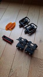Package outils vélo (pédales, catadioptres, clé allen), Fietsen en Brommers, Fietsaccessoires | Fietsgereedschap, Ophalen