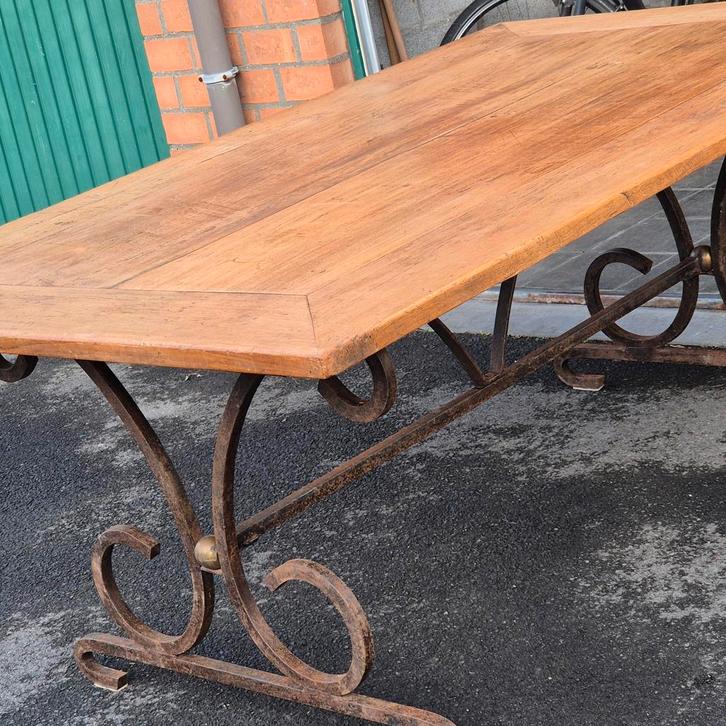 Grande table de salle à manger, Maison & Meubles, Tables | Tables à manger, Enlèvement