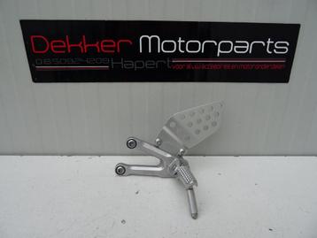 Linker Schetsplaat / Voetsteun links Honda CBR1000RR 2004 > beschikbaar voor biedingen